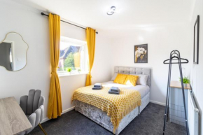 Open Mind Leisure - 4 Beds 2 Bathrooms & Parking
